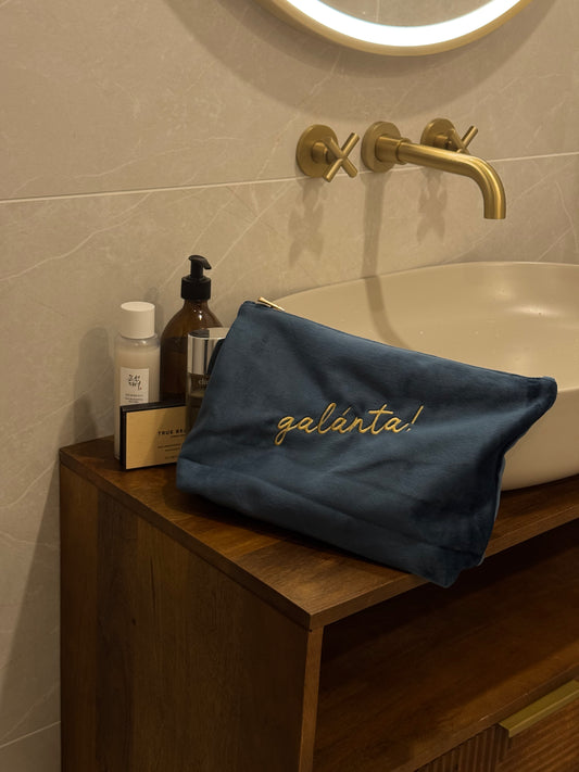 Mála Galánta - Velvet and Gold Accessory Bag