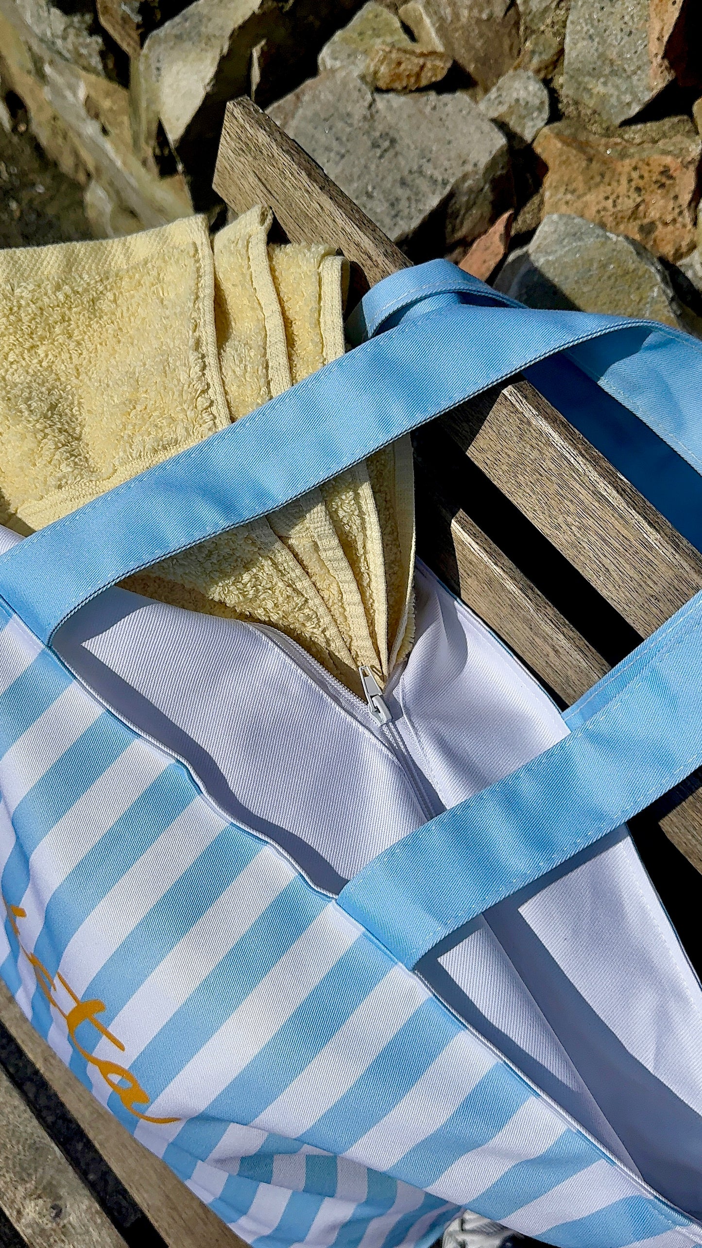 Sásta | Happy - Large Lightweight Cotton Tote with Zip