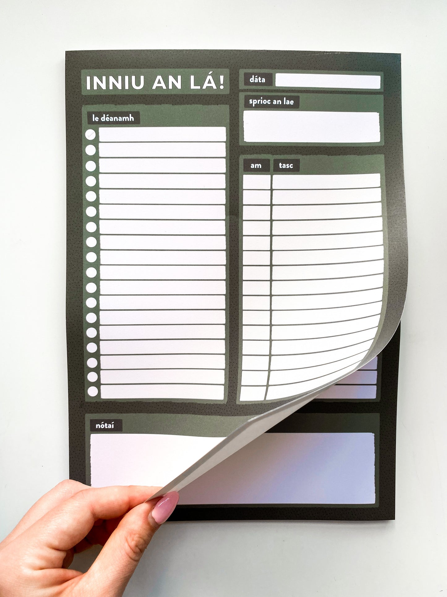 Pleanálaí Lae A4 | A4 Day Planner