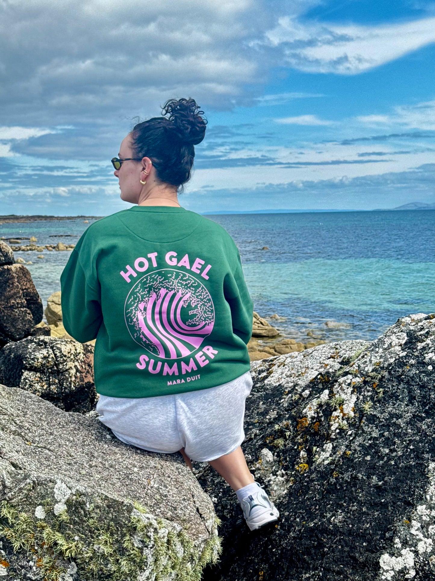Green/Pink Hot Gael Summer Unisex Sweatshirt