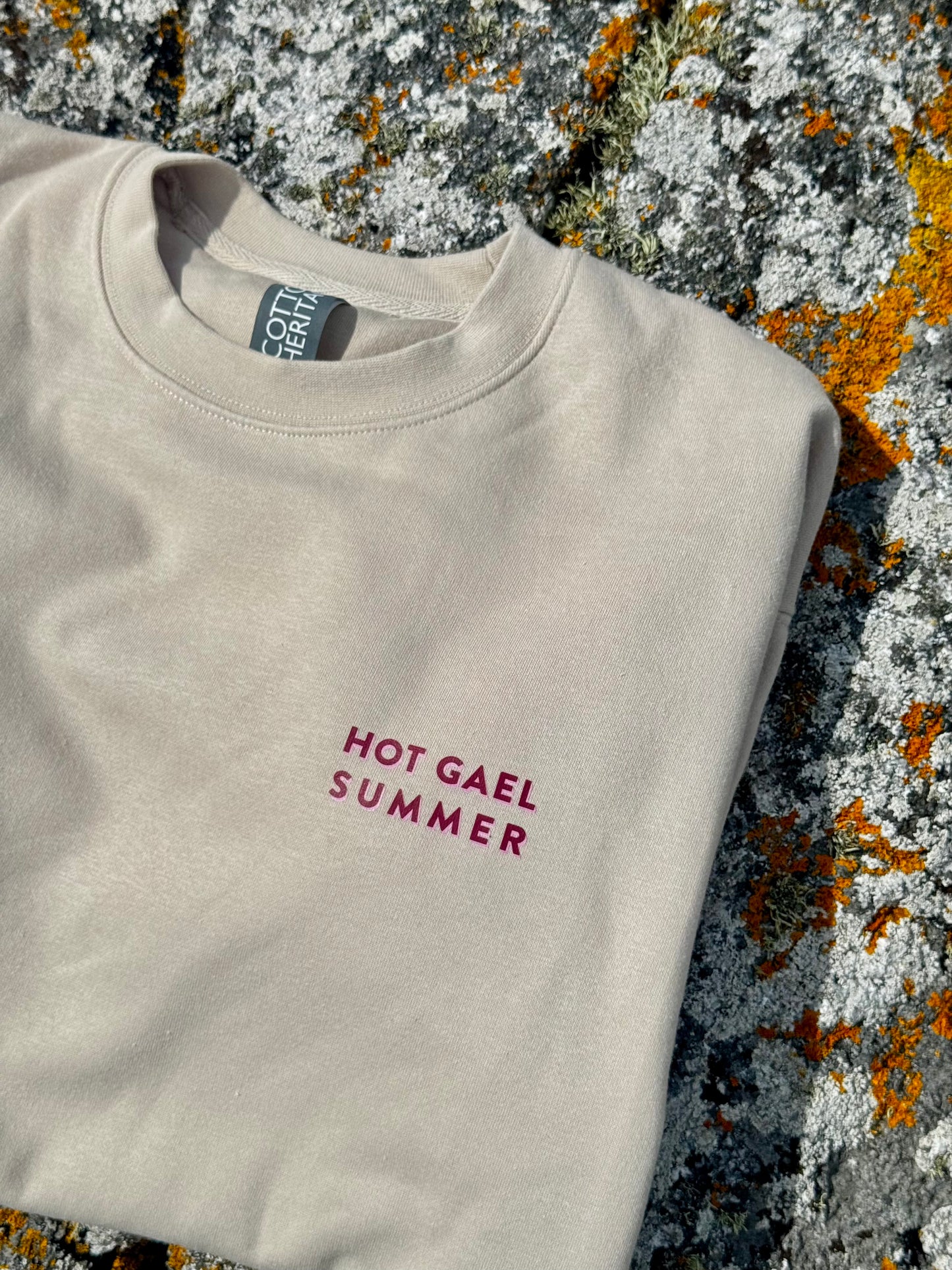 Beige/Burgundy Hot Gael Summer Unisex Sweatshirt